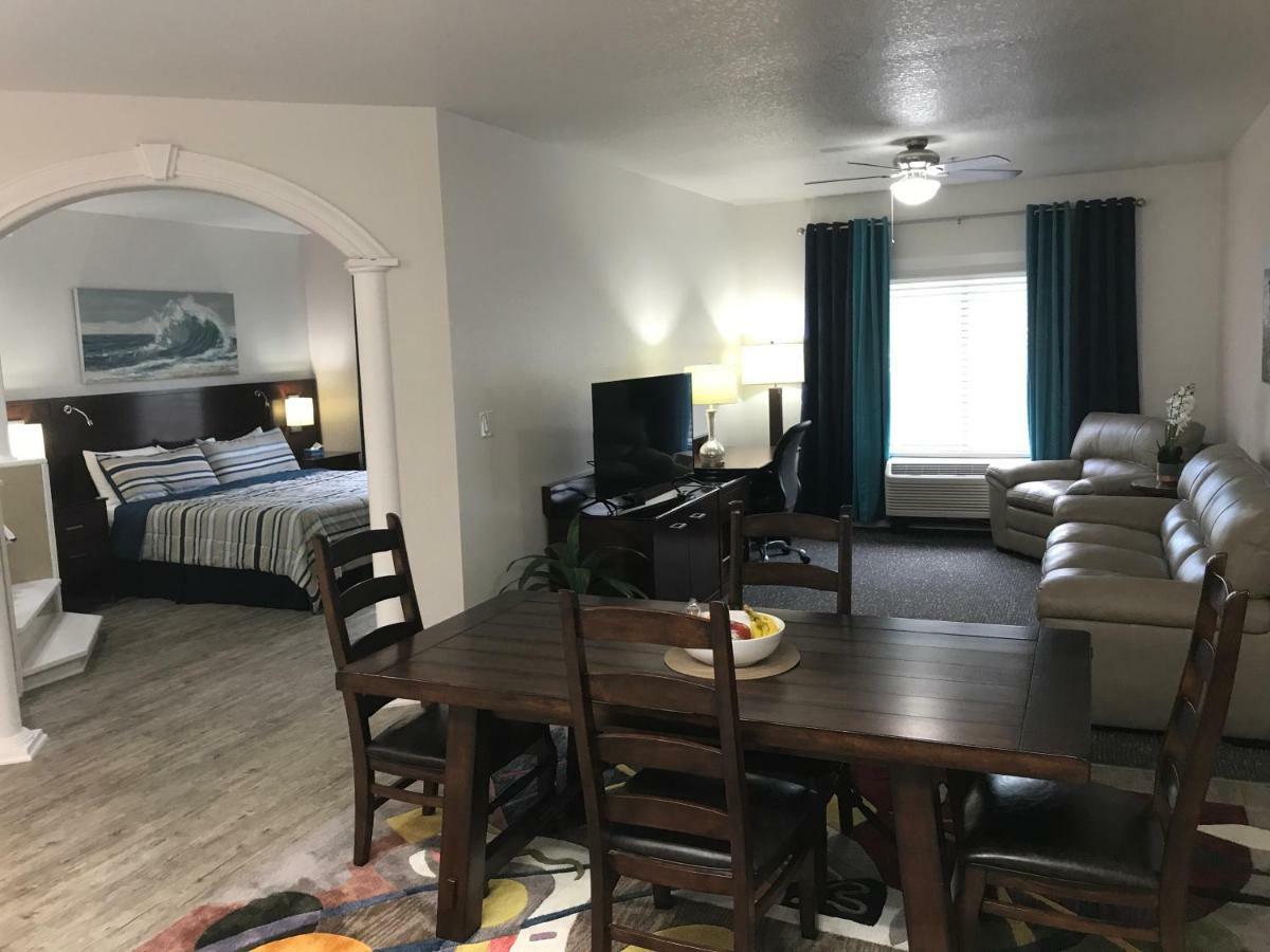 Hotel Pensacola Bagian luar foto